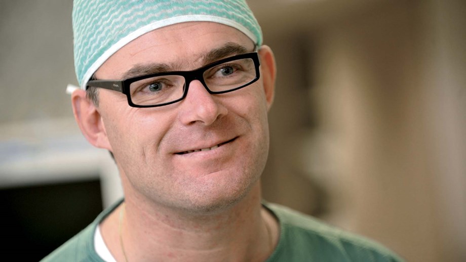 Dr. Maurice Mommaerts, Cirurgião Maxilofacial do hospital de AZ Sint-Jan Bruges-Ostend