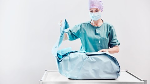 Reduzir os resíduos com tabuleiros para procedimentos cirúrgicos